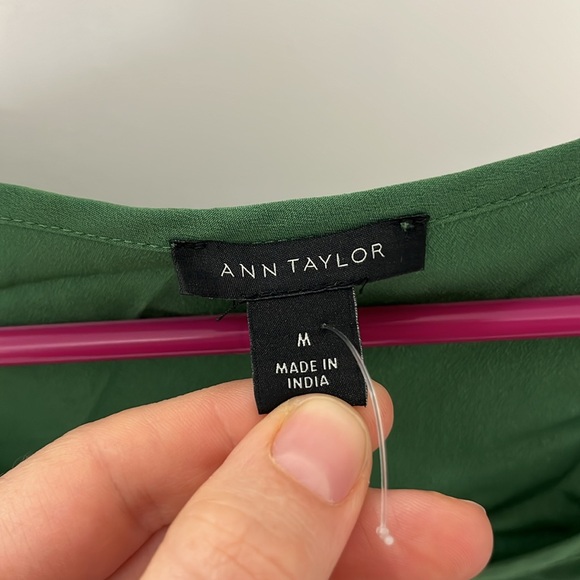 Ann Taylor Blouse - Picture 4 of 4